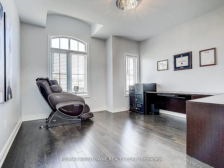 16 Gracedale Dr — Photo 25