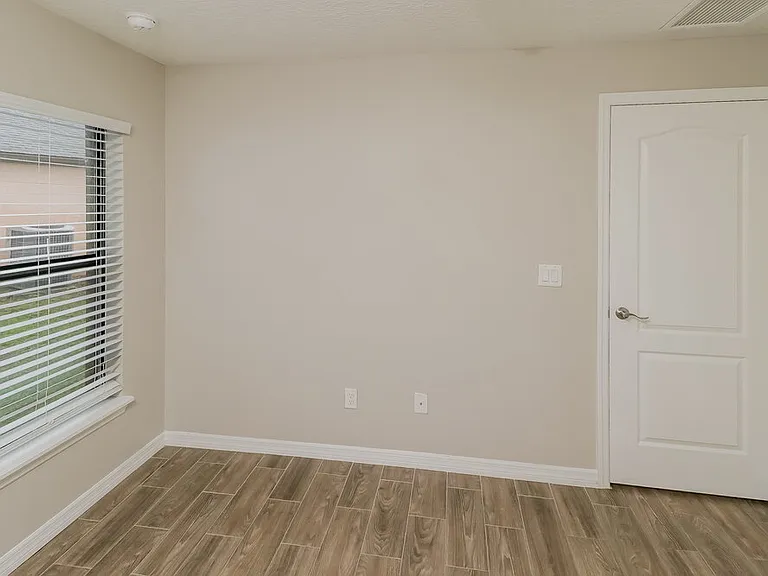 2236 Bracknell Forest Trl — Photo 13