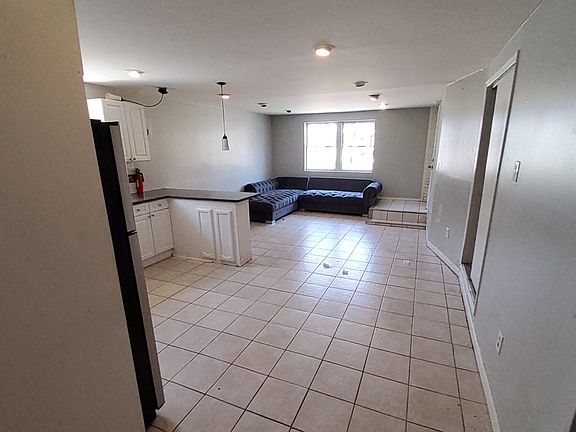5th image of 234 E 9th Ave