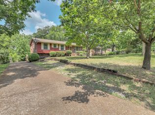 226 Savely Dr, Hendersonville, TN 37075