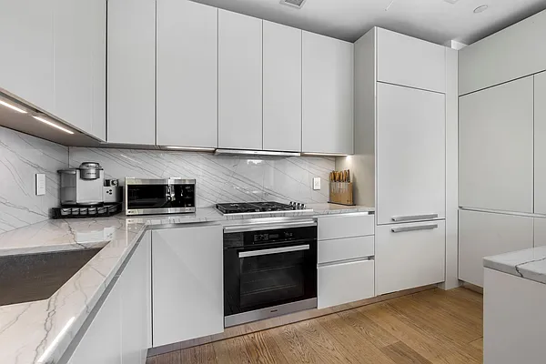 Rented by Compass | media 16