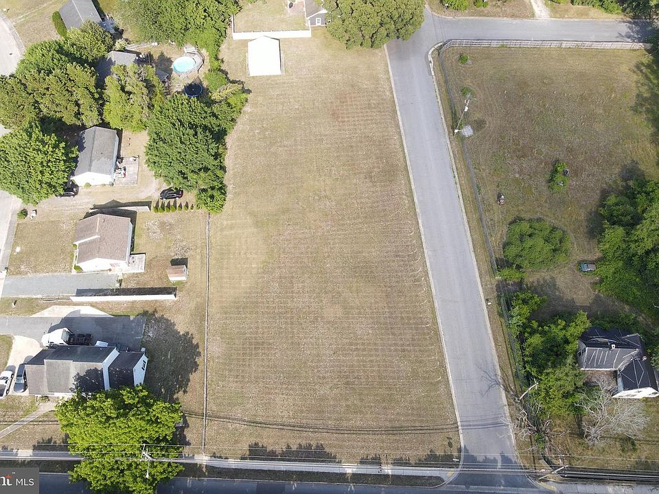 1st image of 0 S Division St