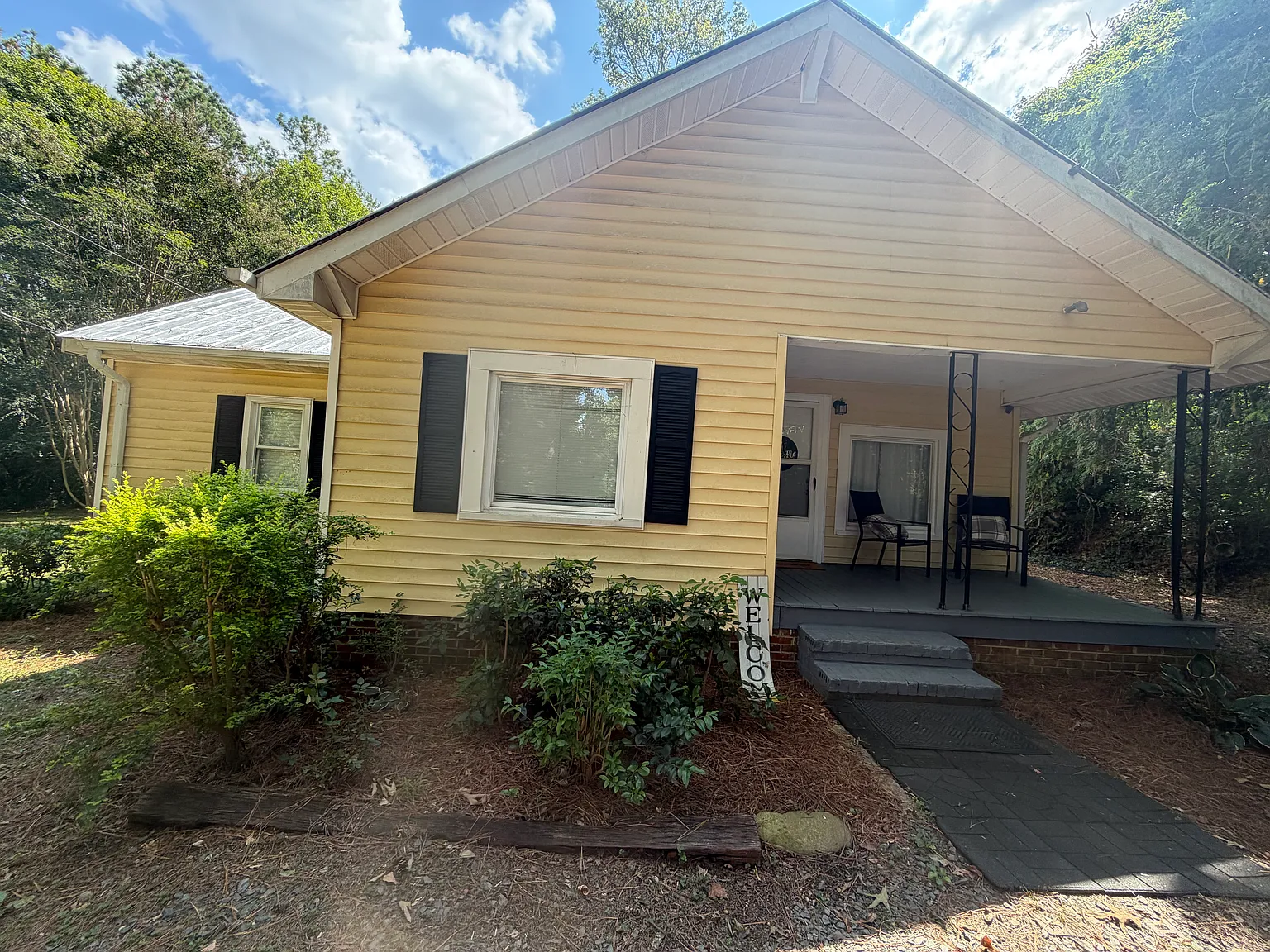 3 bed, 1270 sqft, $1,250 — Photo 2