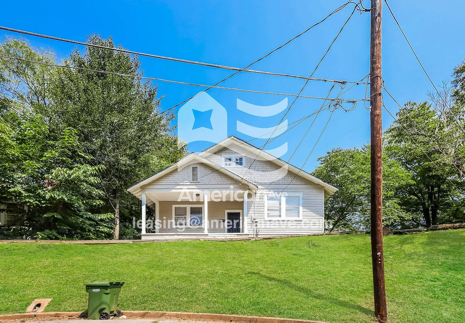 2 bed, 1.0 bath, 1227 sqft, $741 — Photo 1