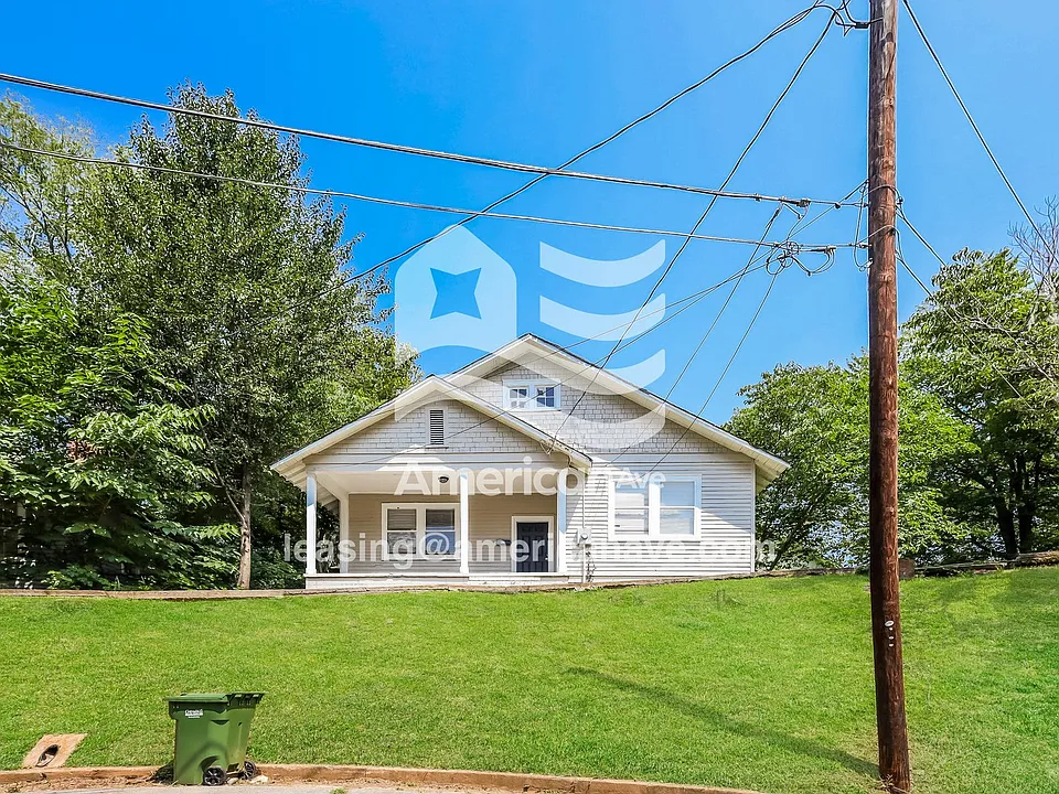 2 Woodland Cir