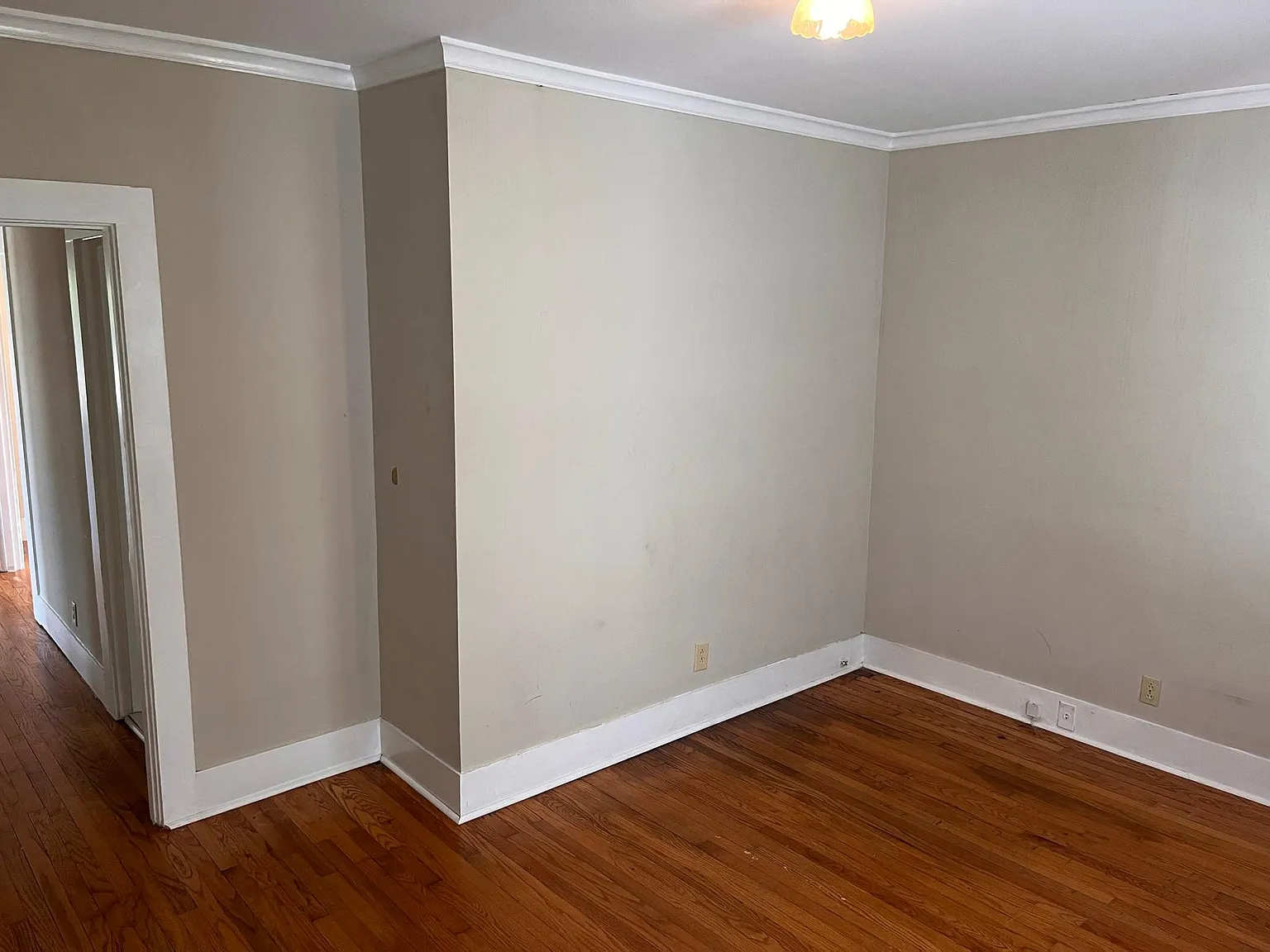 641 N Dixie Ave — Photo 4