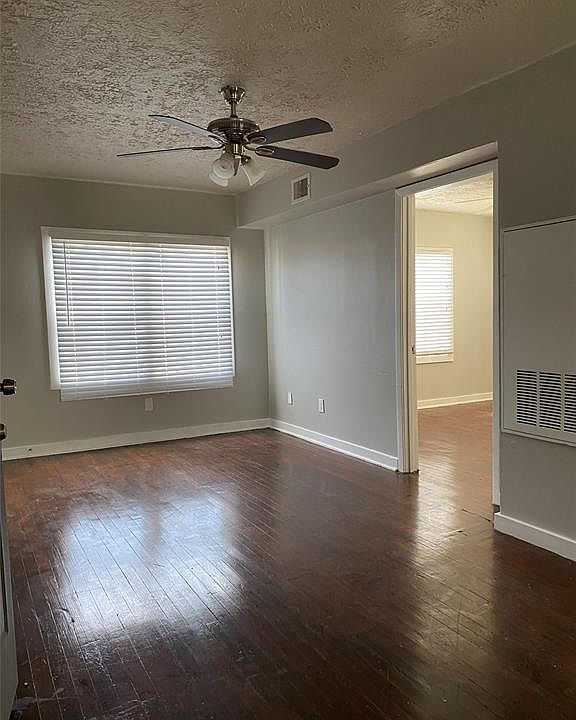 1st image of 3014 Truxillo St #3