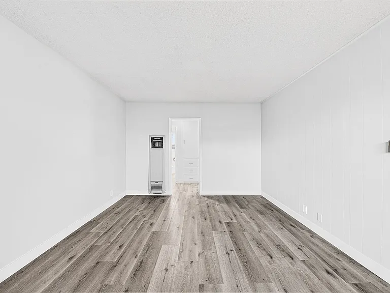3525 E 2nd St. — Photo 11