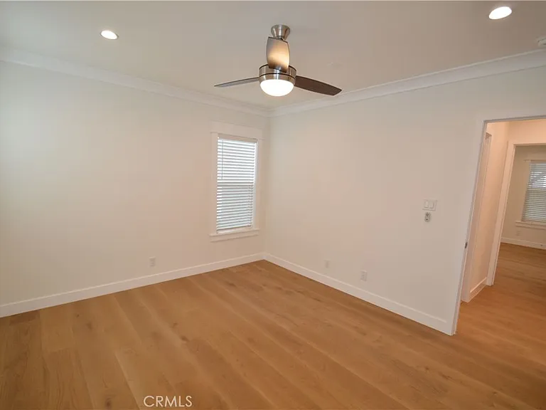 1443 N Evergreen St — Photo 10