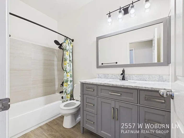 2557 W Woburn Ln — Photo 25