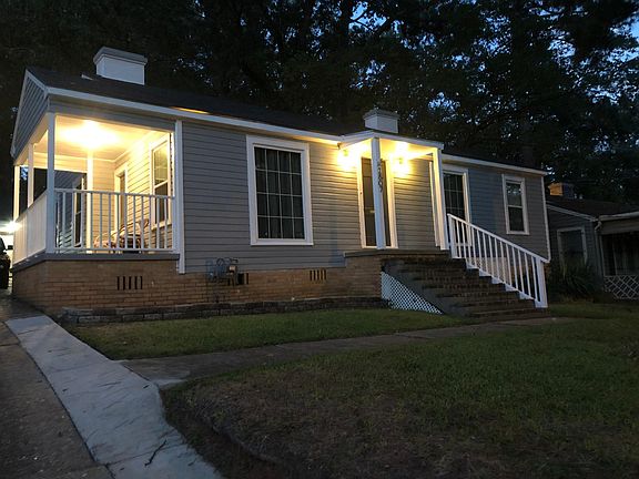 3rd image of 2807 Oak St