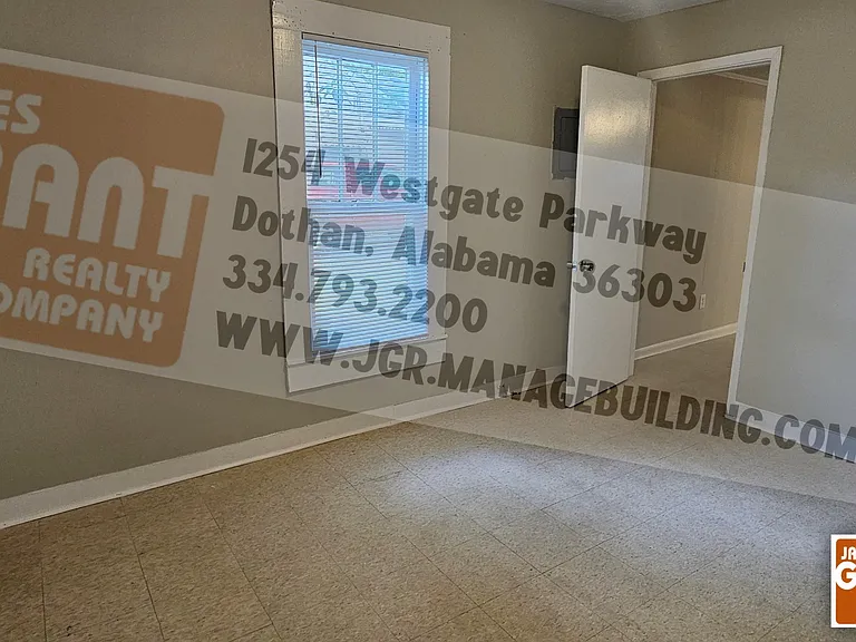 1107 E Lafayette St — Photo 27