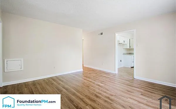 4569 Sumners Wells Rd — Photo 4