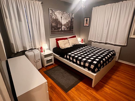 3rd image of 1101 N Bellaire St APT 202