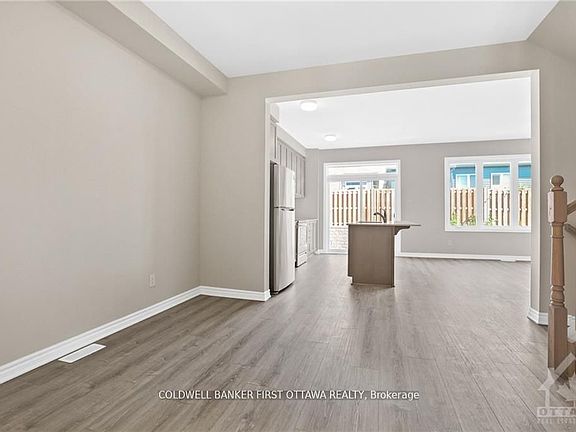 5th image of 517 Rye Grass Way