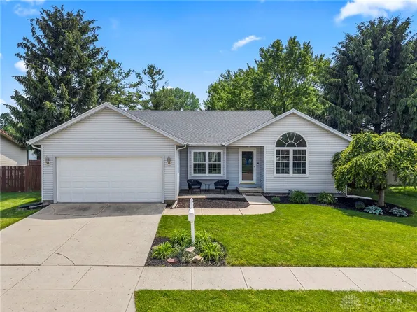 5 Creekside St, Jamestown, OH 45335