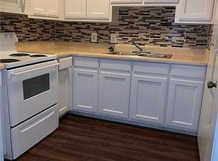 6760 Calmont Ave APT 105, Fort Worth, TX 76116