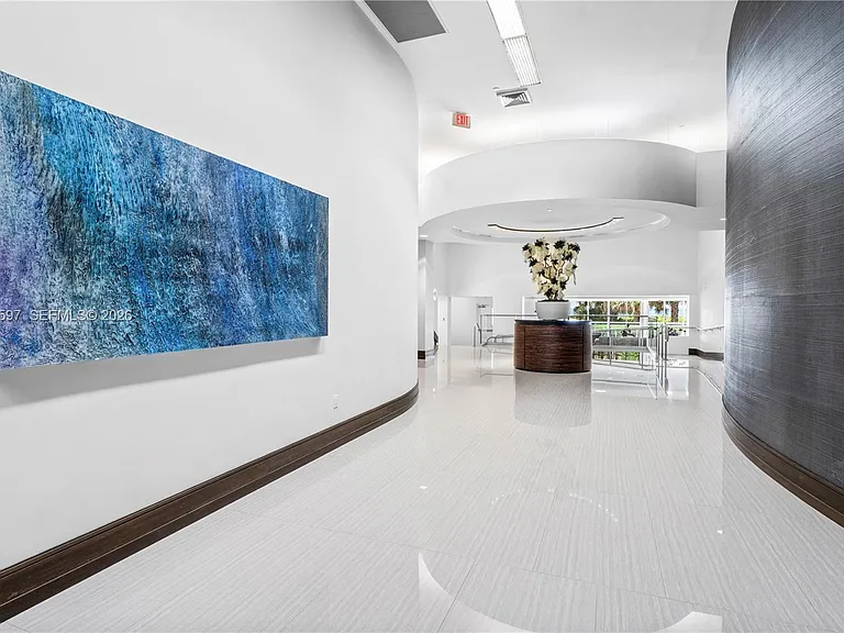 16485 Collins Ave #35C — Photo 19