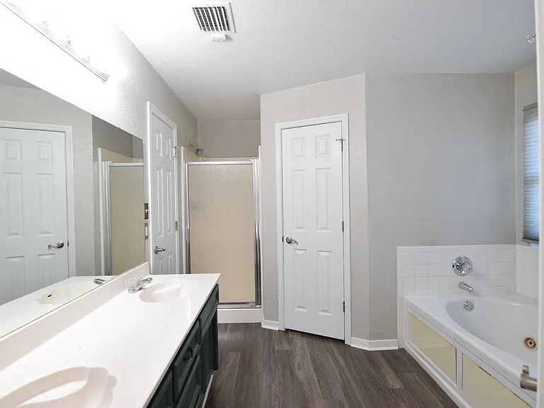 4202 Capri Dr — Photo 14