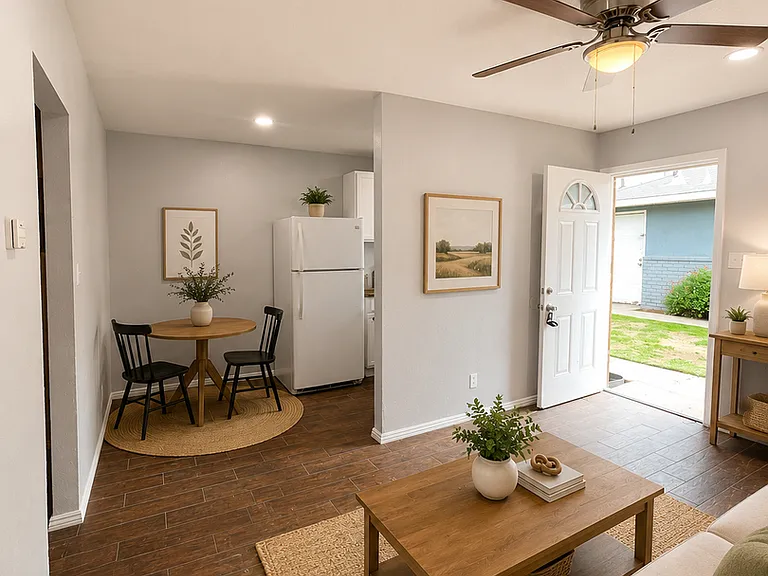 150 N Calaveras St — Photo 3