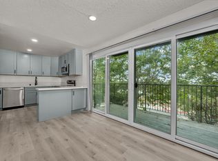 228 Las Flores Dr APT 5, San Marcos, CA 92069