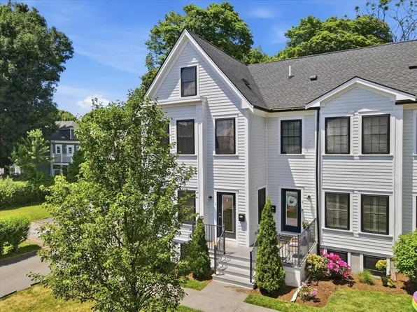 21 Chickatawbut St Unit 1, Boston, MA 02122