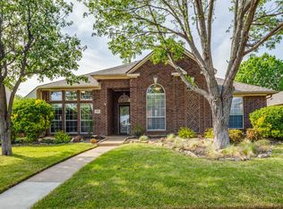 416 Durrand Oak Dr, Keller, TX 76248