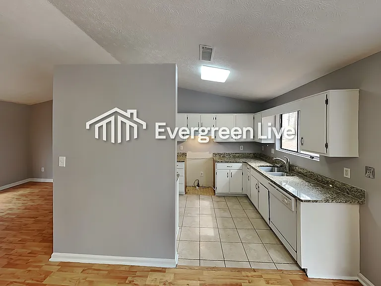 5123 S Woodbridge Trl — Photo 6