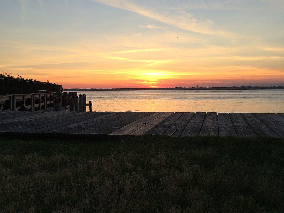 2nd image of 4 Brittany Dr