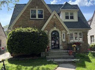 3215 N 47th St, Milwaukee, WI 53216