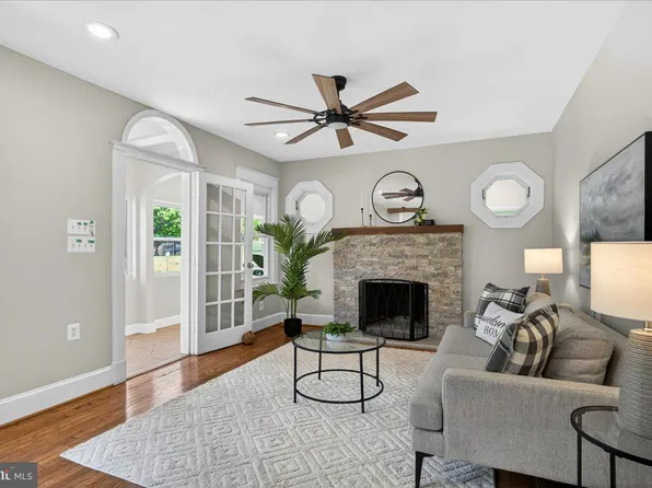 4448 W Braddock Rd, Alexandria, VA 22304