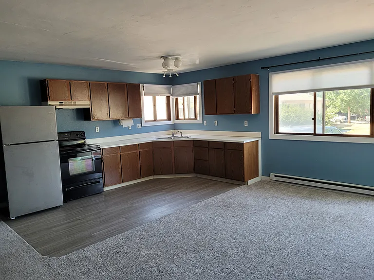 1608 W Olive St #4 — Photo 3