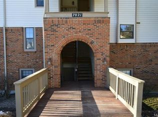 7021 Green Tee Ct APT B, Saint Louis, MO 63129