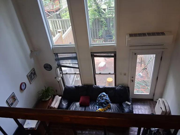 45D Museum St — Photo 13