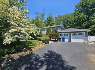 283 Concord Dr, Freehold, NJ 07728