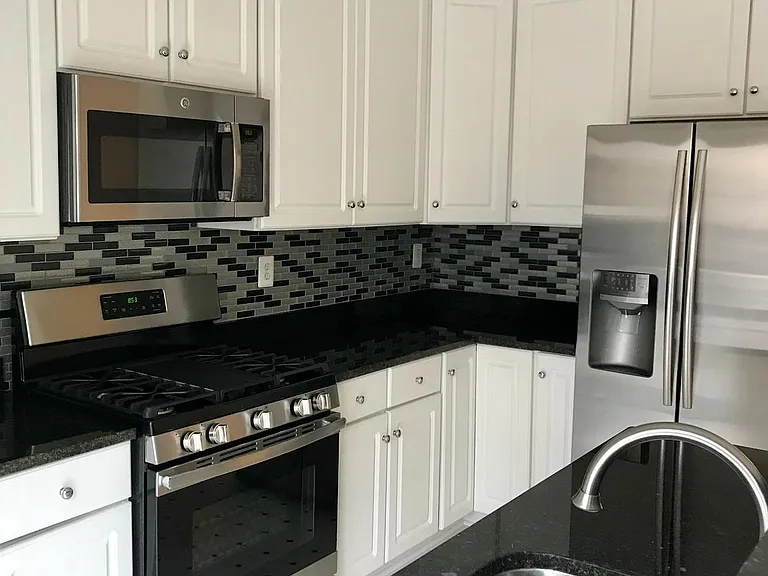 8904 Ashgrove House Ln — Photo 4