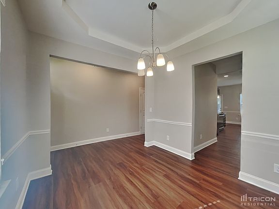 3rd image of 270 Moonstone Ct