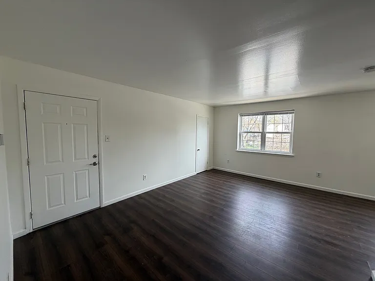 227 Whiteland Ave — Photo 11