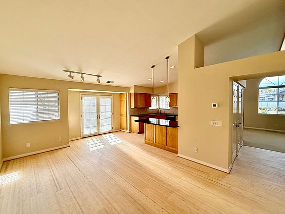 3rd image of 5939 Village Terrace Dr