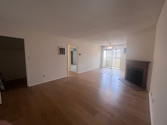 4th image of 3717 Vinton Ave APT 105