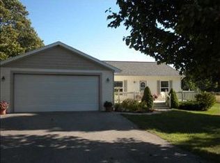7745 Sophies Way, Harbor Springs, MI 49740