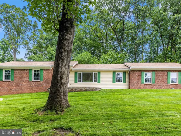 200 Magers Dr, Westminster, MD 21158