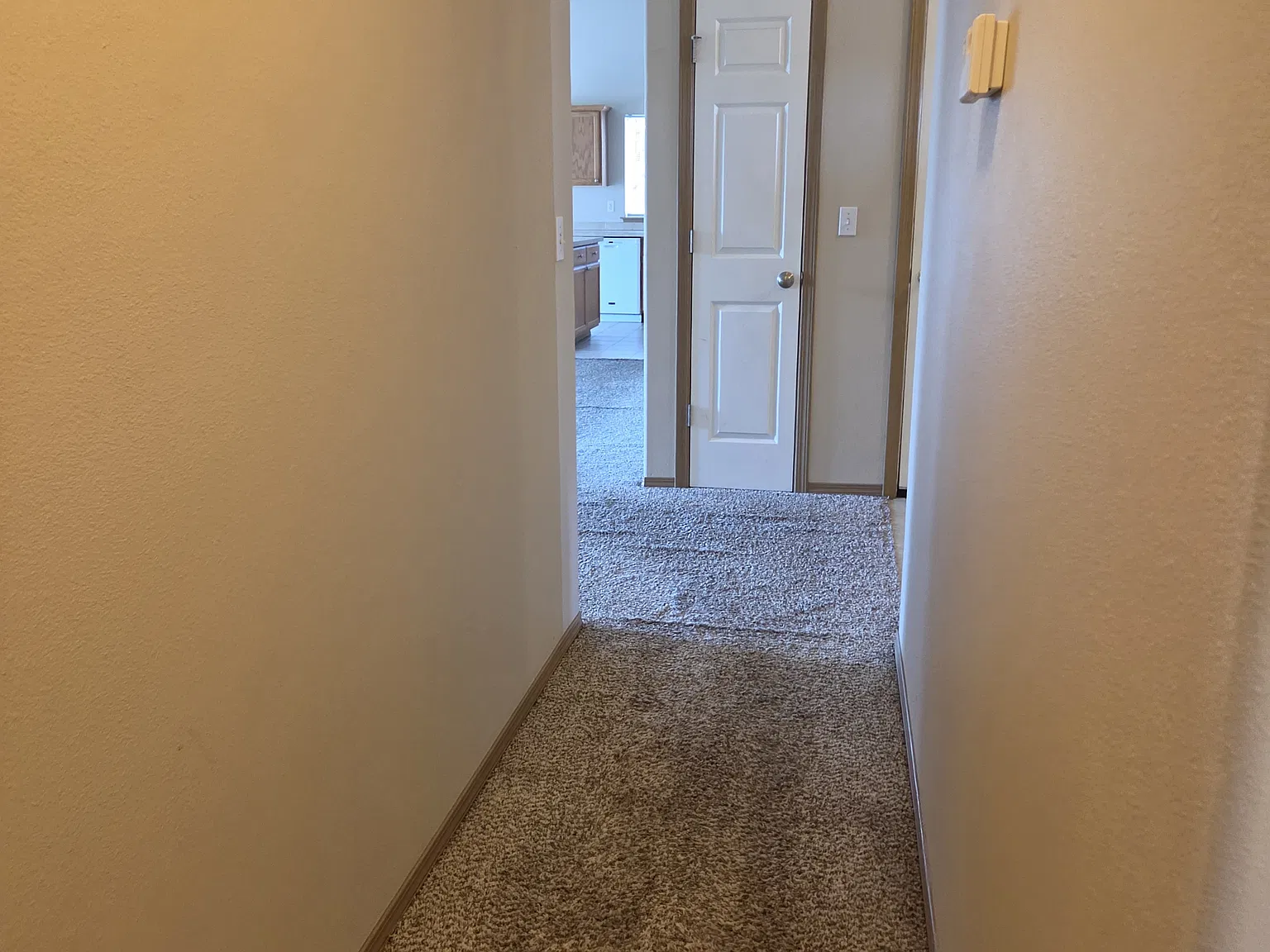 3 bed, 1699 sqft, $3,500 — Photo 4