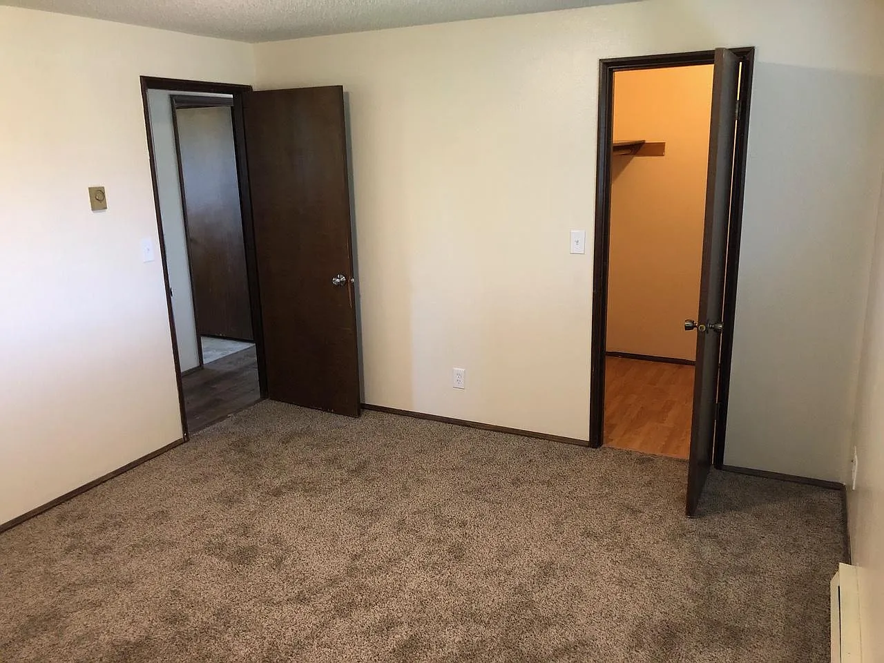 2 bed, 870 sqft, $1,795 — Photo 3