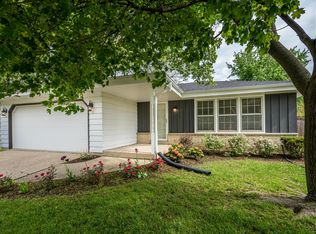 4114 89th St, Kenosha, WI 53142