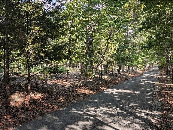 4th image of High Meadows & Holt Dr