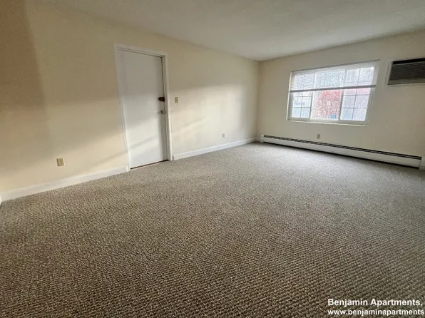 11 Allen St APT 7, Arlington, MA 02474