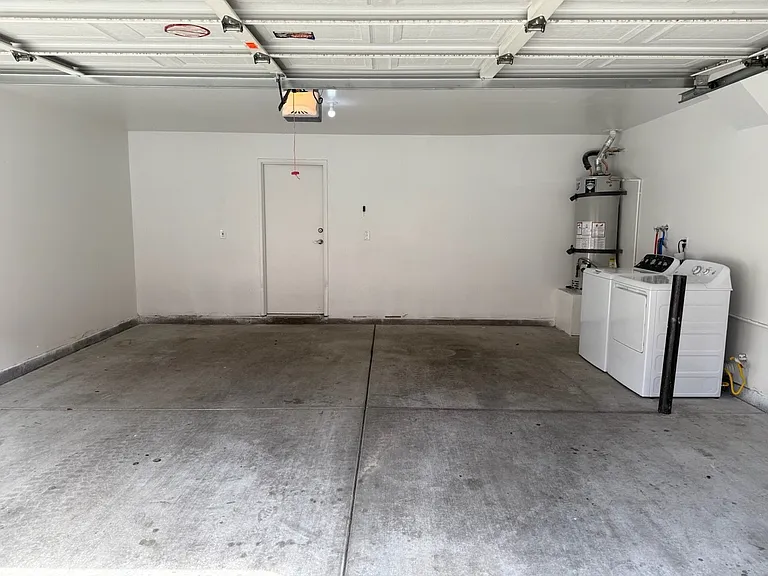1109 Plantation Ct #0 — Photo 11
