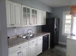 6847 Curran Rd, Chatham, IL 62629