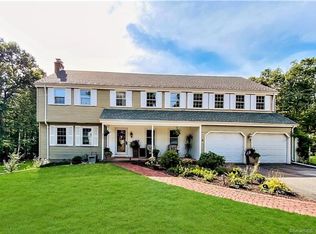 253 Natchaug Dr, Glastonbury, CT 06033